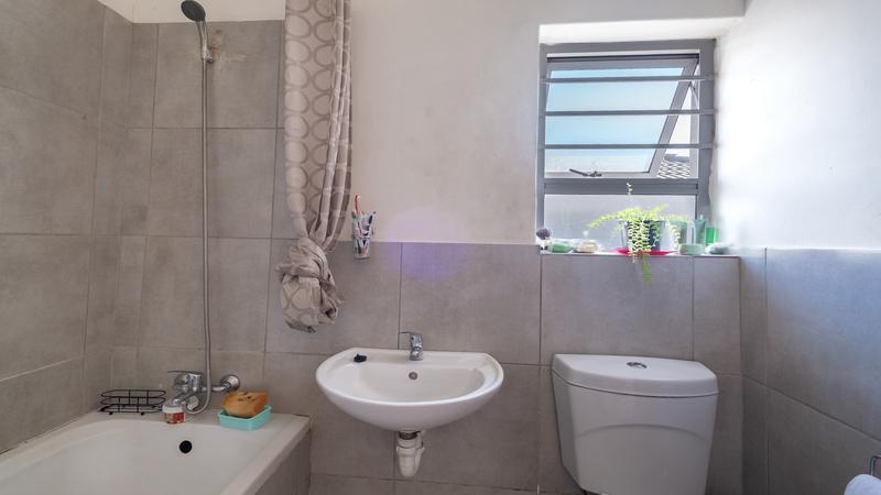 2 Bedroom Property for Sale in Groenheuwel Western Cape